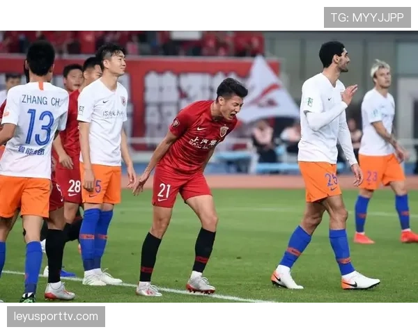 VAR的普及是否让注重身体的防守风格更加难以施展? VAR的普及是否让注重身体的防守风格更加难以施展?