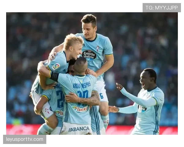 实时:赫罗纳3-1领先塞尔塔,多夫比克完成帽子戏法,主队高位压迫致对手后场多次失误。 实时:赫罗纳3-1领先塞尔塔,多夫比克完成帽子戏法,主队高位压迫致对手后场多次失误。